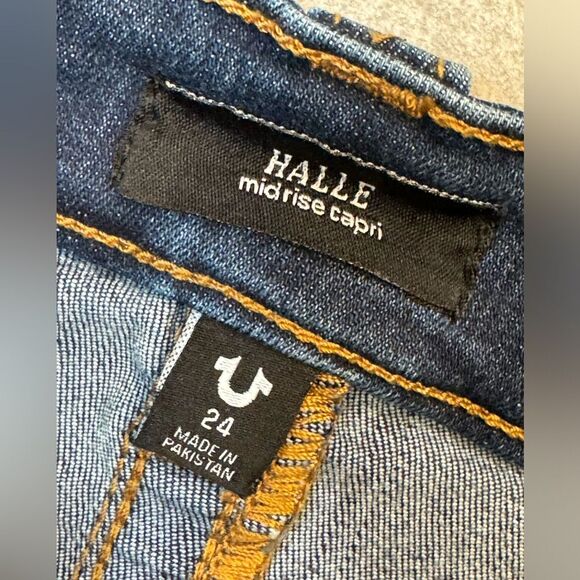 True Religion | Halle Midrise Capri - 24 NWT - Picture 8 of 12